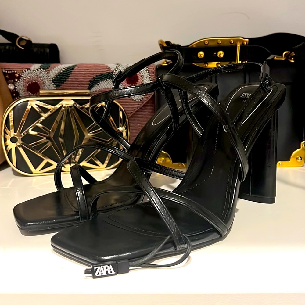 Black Strappy Sandals - Size 9 (40) | Zara